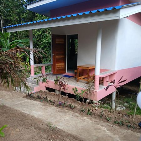 Hotel Pineapple Gardens Ko Kut Exterior foto